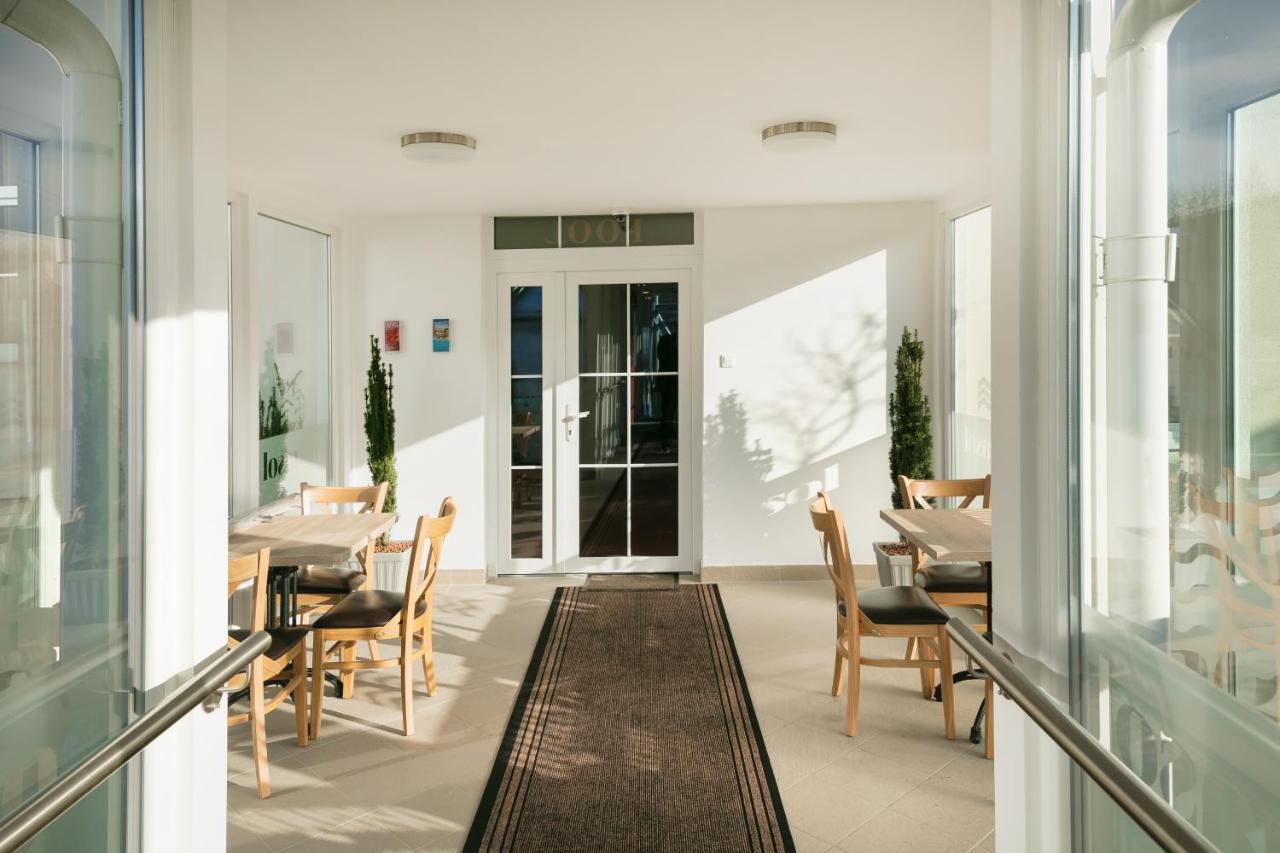Aquasol Resort Mosonmagyaróvár Eksteriør bilde